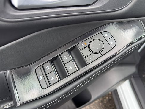 New 2026 Nissan Rogue SV image 12