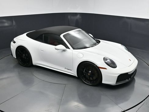 Used 2026 Porsche 911 Carrera GTS RWD image 21