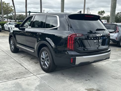 New 2025 Kia Telluride LX image 8