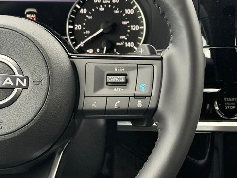 New 2025 Nissan Pathfinder SL image 25