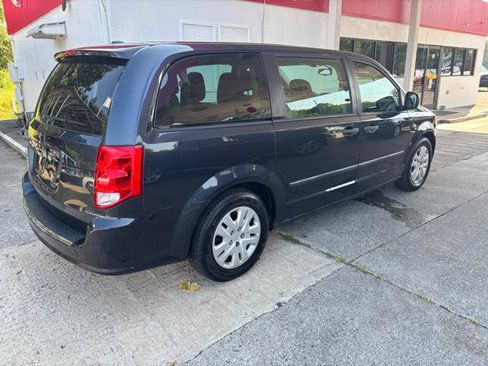 Used 2014 Dodge Grand Caravan American Value Package w/ UConnect Hands-Free Group FWD image 4