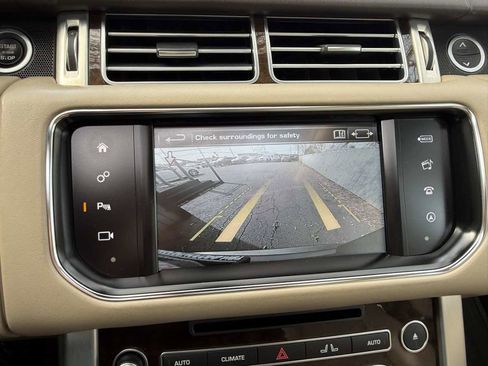 Used 2016 Land Rover Range Rover HSE image 21