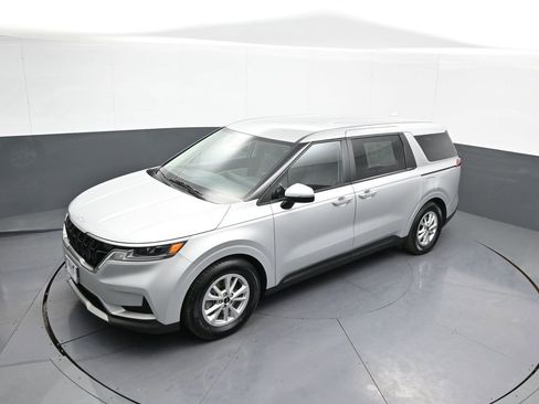 Certified 2023 Kia Carnival LX image 35