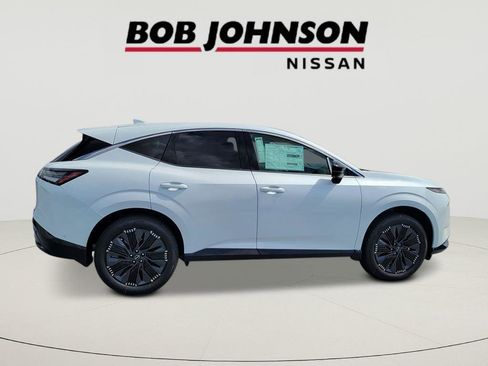 New 2026 Nissan Murano Platinum w/ Cargo Package AWD/4WD image 2