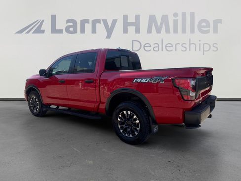 Used 2024 Nissan Titan PRO-4X w/ Pro-4x Convenience Package AWD/4WD image 3
