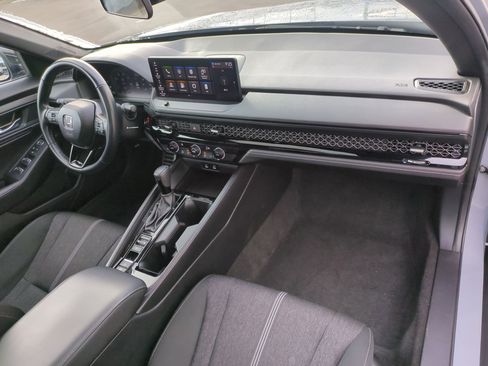 Used 2023 Honda Accord Sport image 35