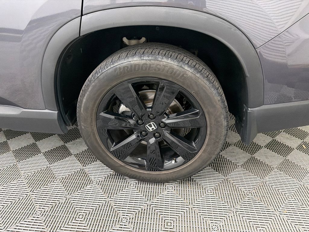 Used 2025 Honda Pilot Black Edition image 22