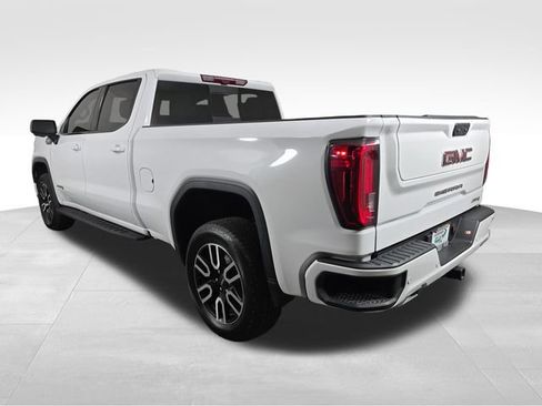 Used 2025 GMC Sierra 1500 AT4 w/ AT4 Premium Package AWD/4WD image 5