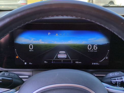 Certified 2023 Kia Carnival SX Prestige image 28