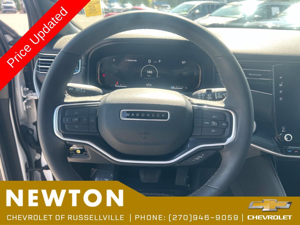Used 2023 Jeep Wagoneer 4WD w/ Premium Group I image 13