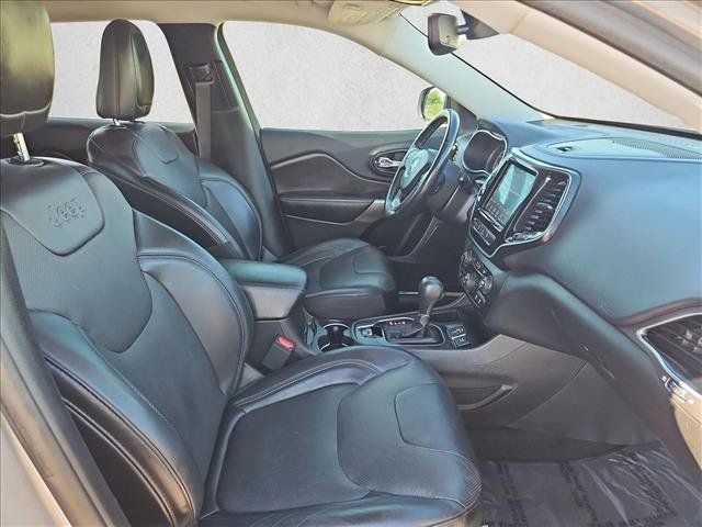 Used 2019 Jeep Cherokee Limited w/ Technology Group FWD image 26