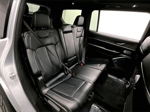 Used 2021 Jeep Grand Cherokee L Overland image 23