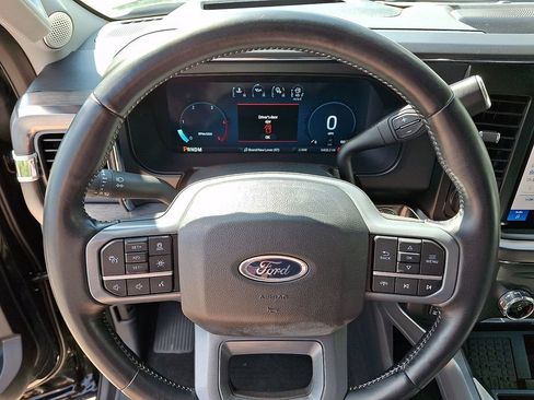 Used 2024 Ford F250 Lariat w/ Lariat Ultimate Package AWD/4WD image 19