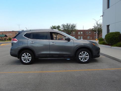 Used 2015 Nissan Rogue SV image 20