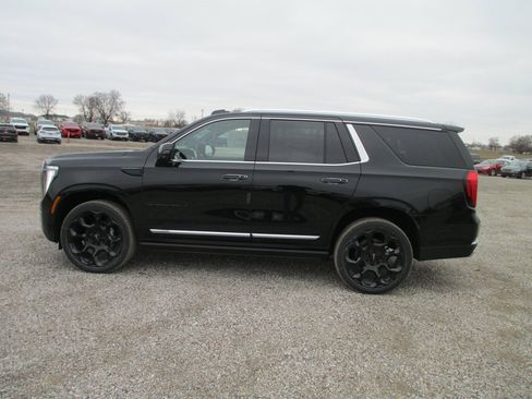 New 2026 GMC Yukon Denali w/ Denali Reserve Package image 7