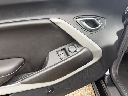 Used 2023 Chevrolet Camaro LT image 12