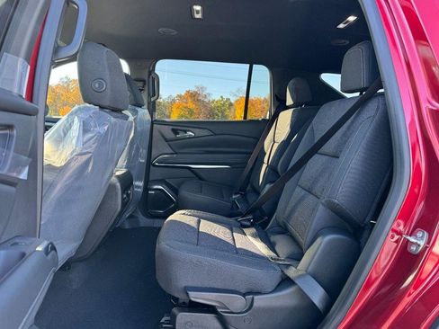 New 2026 Chevrolet Traverse LT image 32