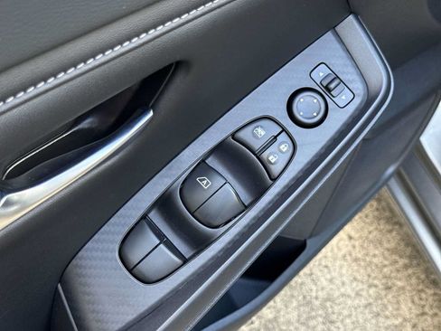 Used 2020 Nissan Sentra SV FWD image 14