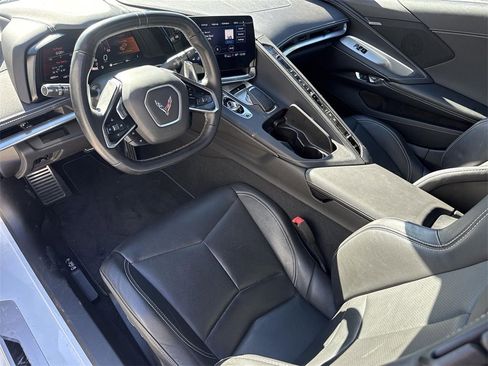 Used 2021 Chevrolet Corvette Stingray Convertible w/ Battery Protection Package image 18