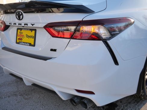 Certified 2023 Toyota Camry SE image 18
