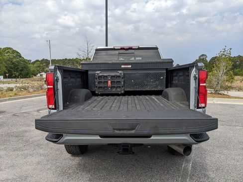 Used 2025 Chevrolet Silverado 2500 High Country w/ High Country Premium Package AWD/4WD image 14