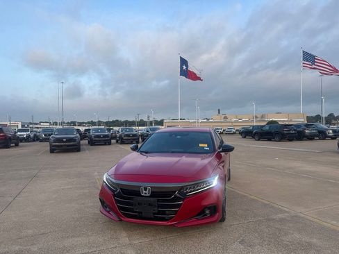 Used 2022 Honda Accord Sport image 6