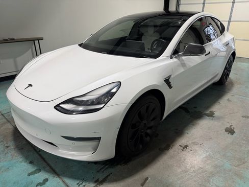 Used 2020 Tesla Model 3 Long Range image 3