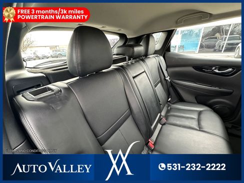 Used 2022 Nissan Rogue Sport SL w/ Premium Package image 27