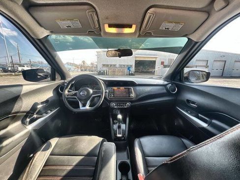 Used 2018 Nissan Kicks SR w/ Premium Package image 19