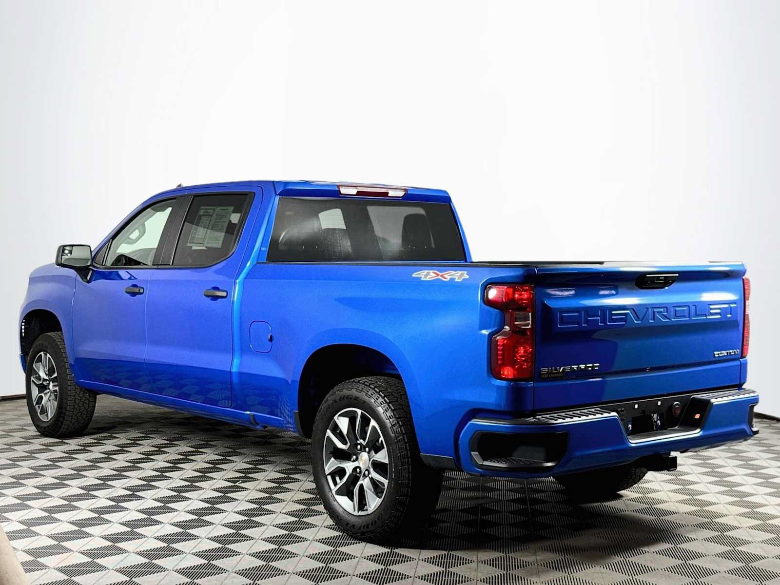 Used 2026 Chevrolet Silverado 1500 Custom AWD/4WD image 7