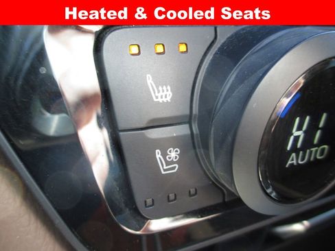 Used 2024 Toyota Grand Highlander Platinum image 16