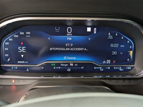 Used 2022 Chevrolet Tahoe High Country image 22