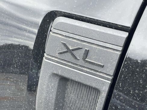 New 2025 Ford Maverick XL image 22