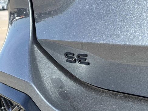 New 2026 Volkswagen Tiguan SE R-Line image 5