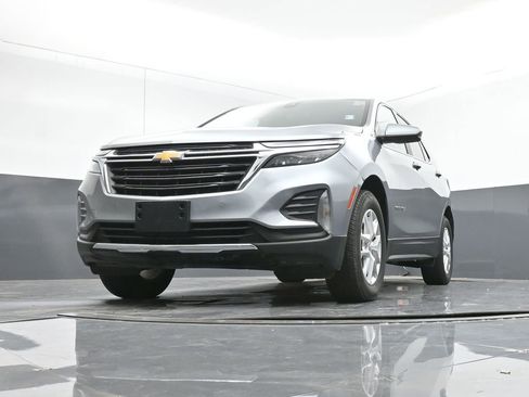 Used 2023 Chevrolet Equinox LT w/ Driver Convenience Package image 37