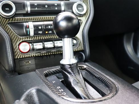 Used 2018 Ford Mustang GT w/ Equipment Group 301A RWD image 46