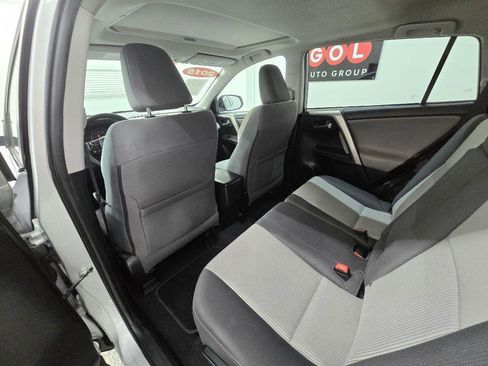 Used 2015 Toyota RAV4 XLE FWD image 12