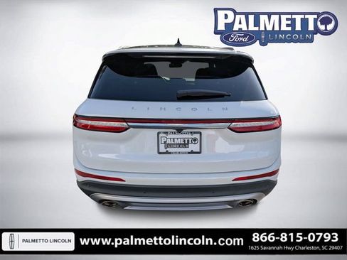 Used 2022 Lincoln Corsair Reserve w/ Equipment Group 201A FWD image 4