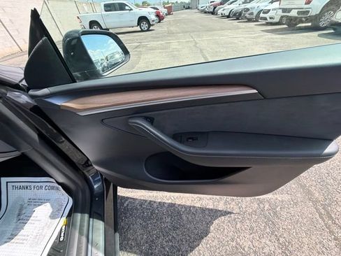 Used 2025 Tesla Model Y Long Range RWD image 15