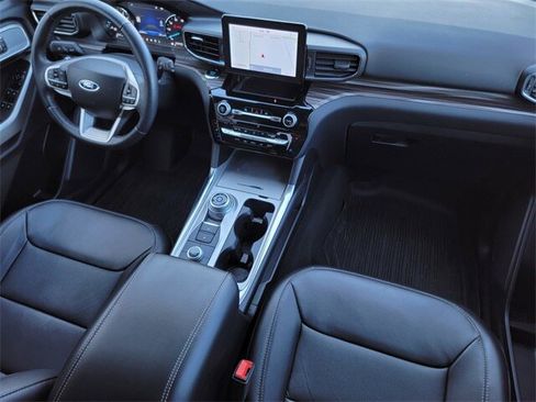 Certified 2022 Ford Explorer Limited w/ Equipment Group 301A image 40