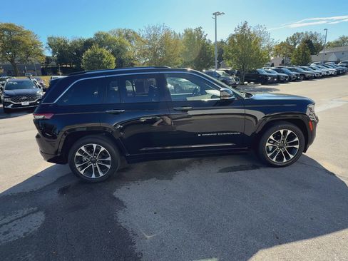 Used 2023 Jeep Grand Cherokee Overland image 10