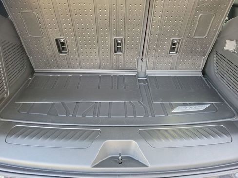 New 2026 Chevrolet Tahoe LS image 8