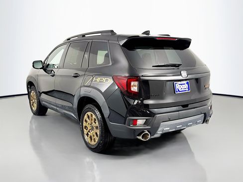 Certified 2023 Honda Passport TrailSport image 7