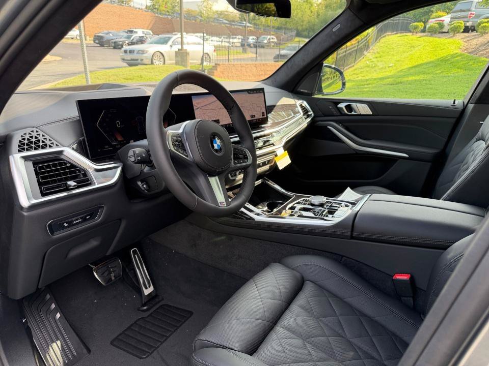 New 2027 BMW X7 xDrive40i w/ M Sport Package AWD/4WD image 30