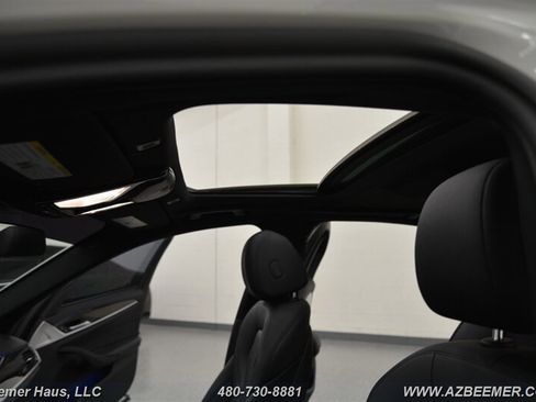 Used 2020 BMW 530e image 36