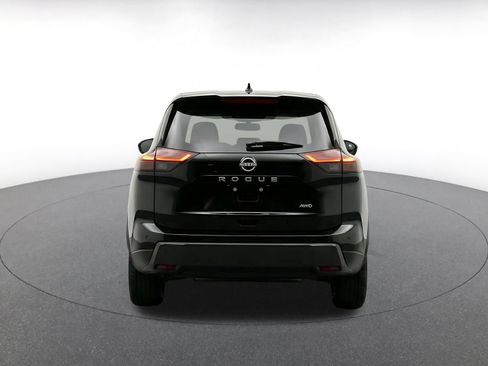 Used 2025 Nissan Rogue SV FWD image 8