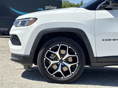Used 2025 Jeep Compass Limited AWD/4WD image 10