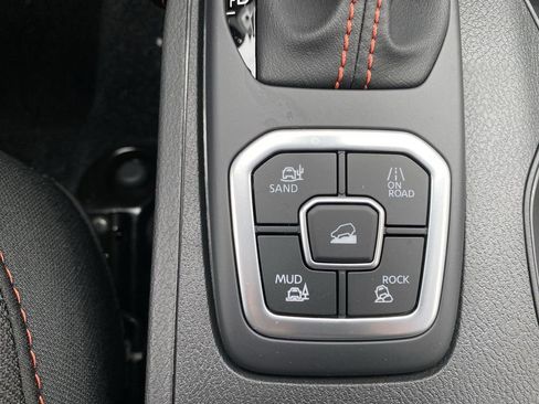 New 2026 Nissan Frontier PRO-4X w/ Pro-4x Convenience Package image 16