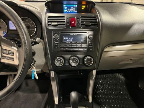 Used 2014 Subaru Forester 2.5i Premium w/ All-Weather Package AWD/4WD image 27
