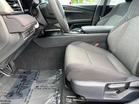 Used 2025 Toyota Camry LE FWD image 22